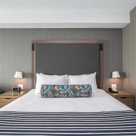 Sandman Signature Ottawa Airport Hotel Dış mekan fotoğraf
