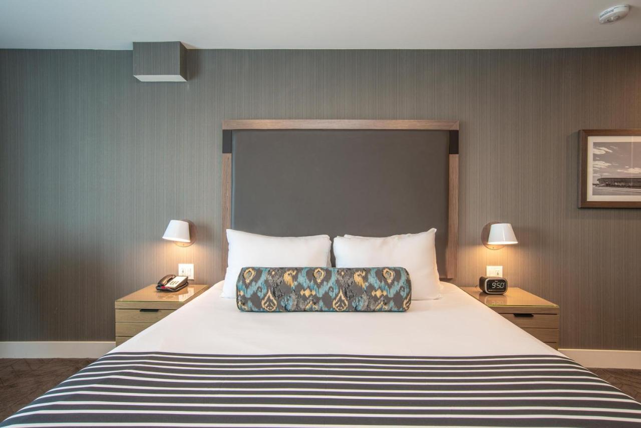 Sandman Signature Ottawa Airport Hotel Dış mekan fotoğraf